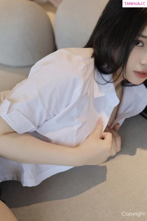   [XiuRen]高清写真图 2024.03.04 No.8173 陈小花 丝袜美腿第68张图片